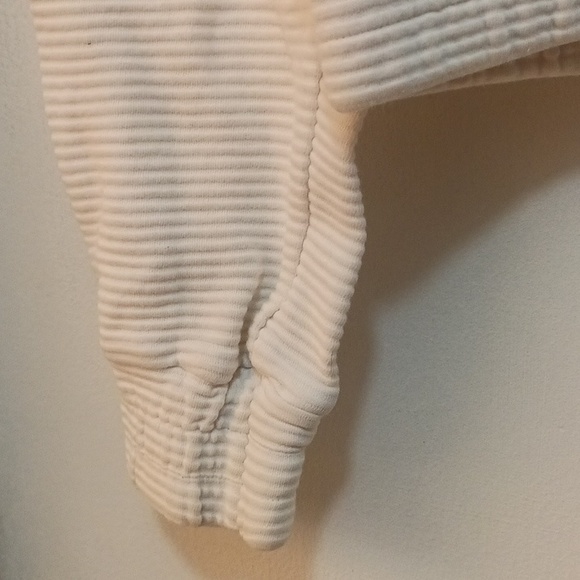 Adidas comfort relaxed fitting top gray and white with text. - Picture 4 of 7